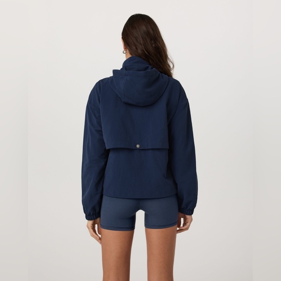 NWT Vuori Women's Bayside Jacket in Blue Coast - Picture 4 of 9